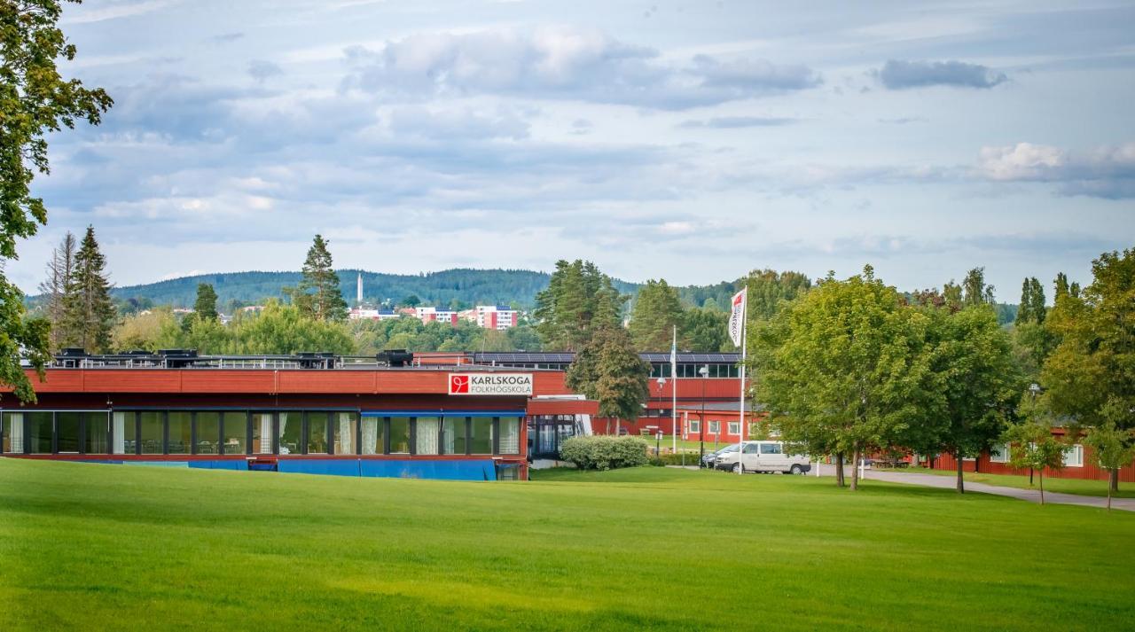 Karlskoga Folkhoegskola Vandrarhem Udden Eksteriør billede