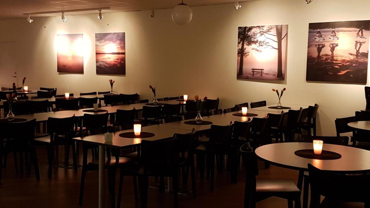Karlskoga Folkhoegskola Vandrarhem Udden Eksteriør billede