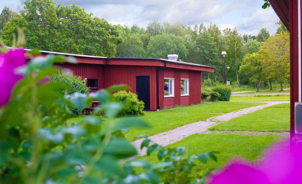 Karlskoga Folkhoegskola Vandrarhem Udden Eksteriør billede