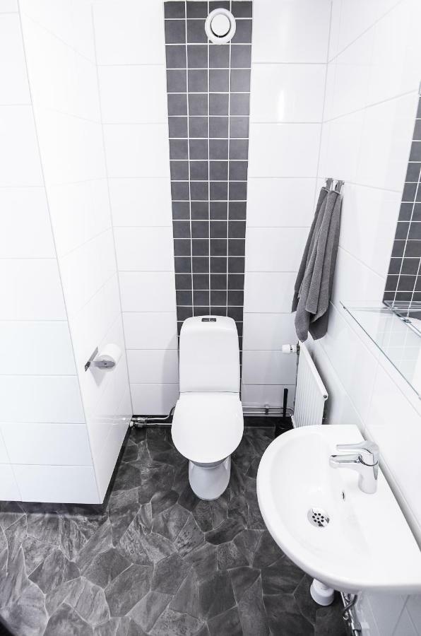 Karlskoga Folkhoegskola Vandrarhem Udden Eksteriør billede