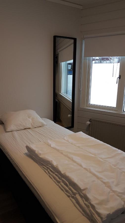 Karlskoga Folkhoegskola Vandrarhem Udden Eksteriør billede